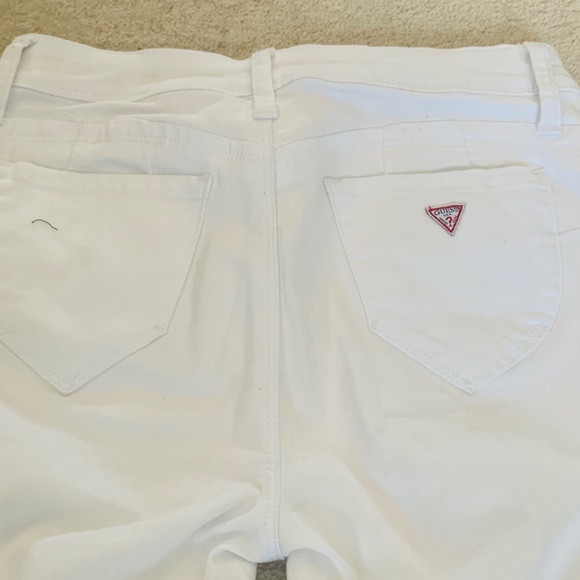 Jean - Picture 3 of 3